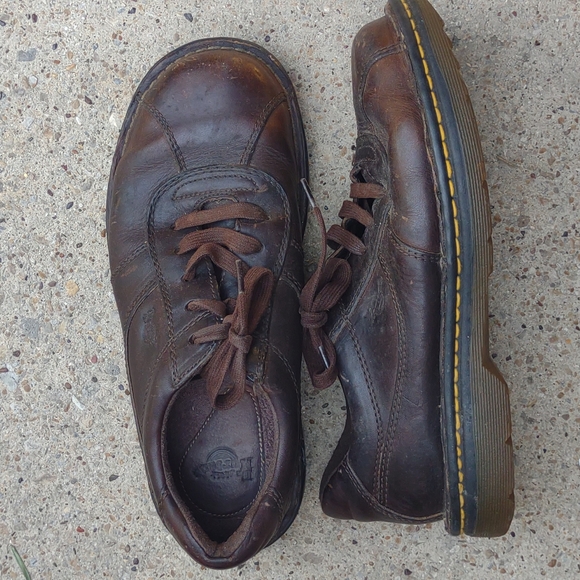 Men's Dr Martens Size 9 Doc Martens Shoes Nice Condition - Picture 2 of 14